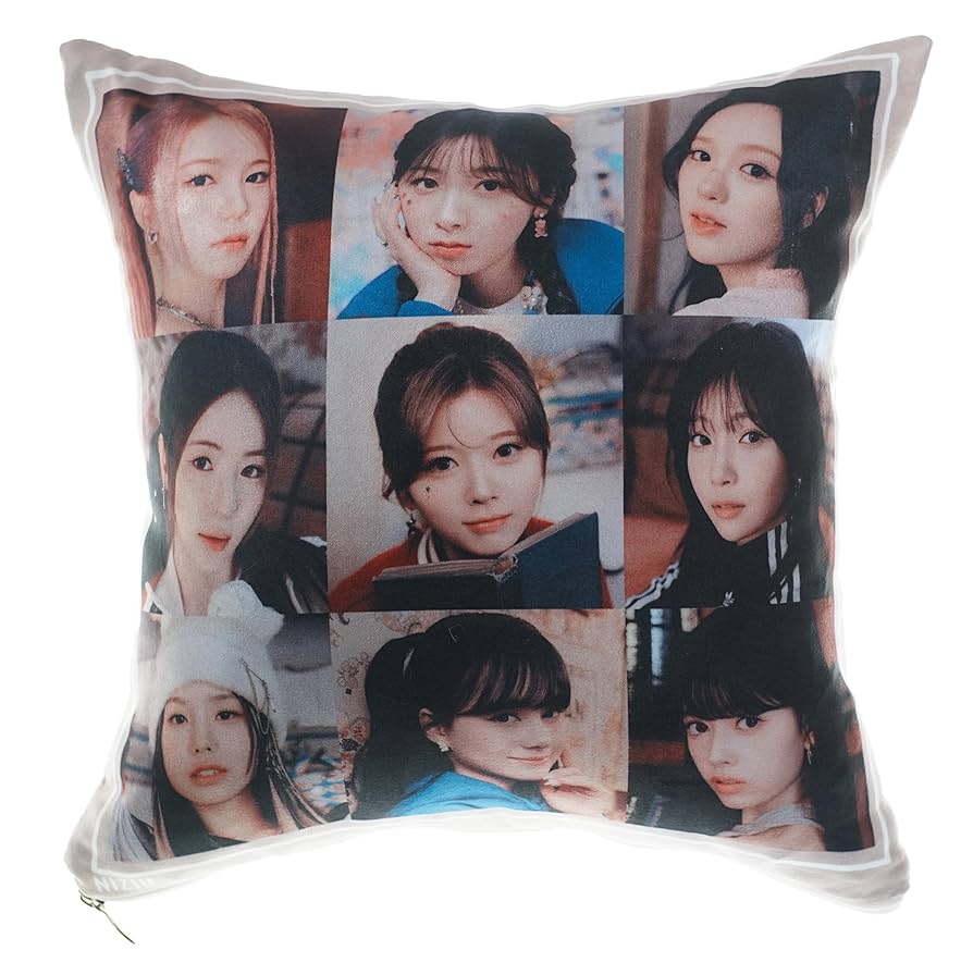 大幅値下げ.新品.NiziUグッズセット.クッション.ハンガー.ファイル. 新品.未開封.NiziUグッズセット.クッション.ハンガー.ファイル.